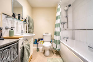 Photo 18- click for photo gallery